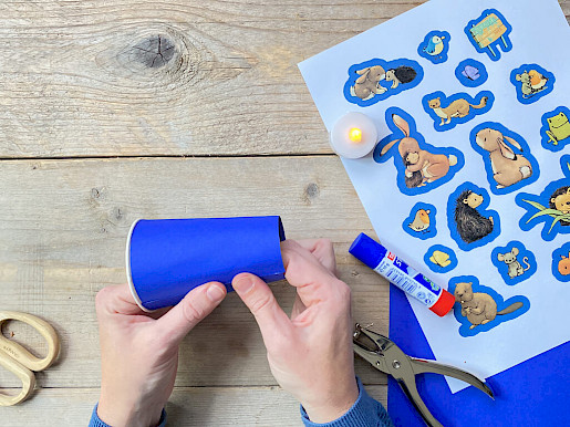 Schritt 5: Das Papier rundum gut andrücken