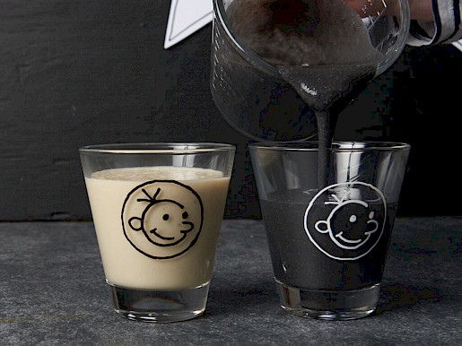 Schritt 5: Schwarzen Shake einfüllen