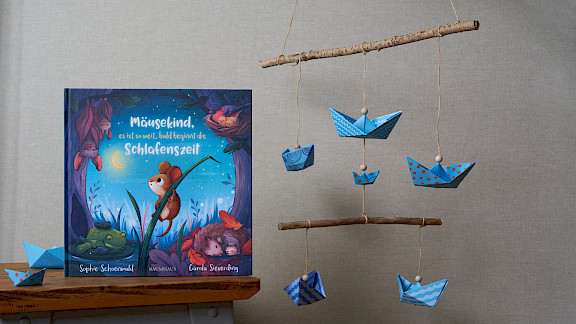 Papierschiff-Mobile