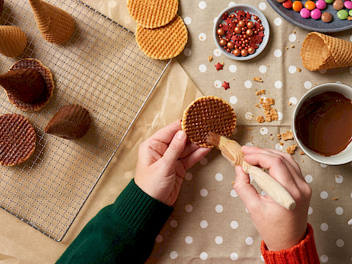 Schritt 3: Waffelkekse einstreichen